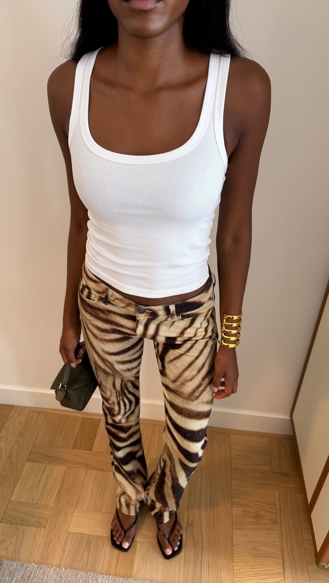 Post 5 by Andrea, Angela & Sahra on Instagram (video)