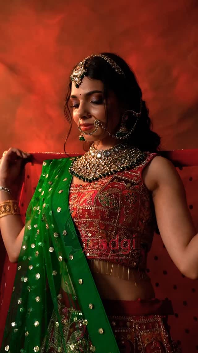 Post 2 by Deepika Bajaj on Instagram (video)