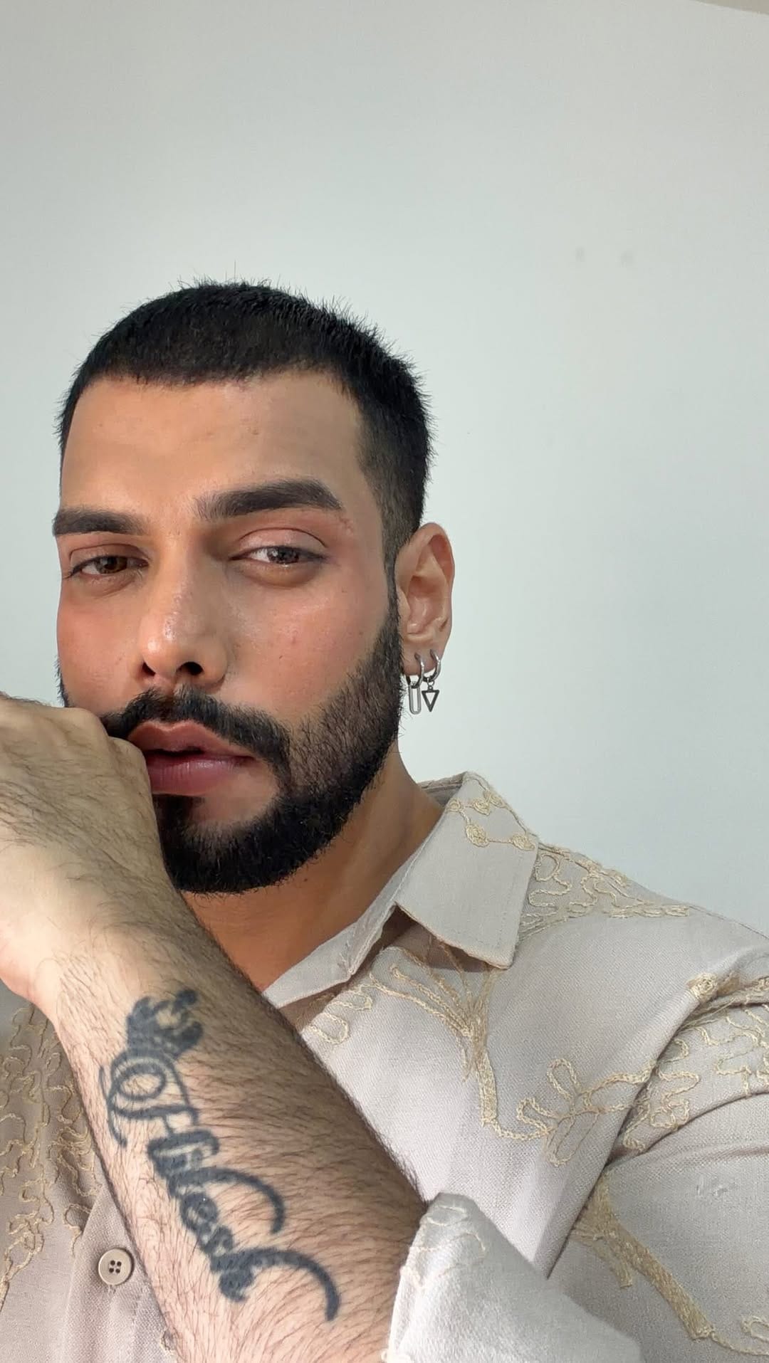 Post 4 by Hitesh Dewett 🧿 on Instagram (video)
