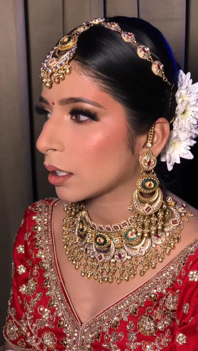 Post 9 by Shalu Singh | Bridal Makeup Artist on Instagram (video)
