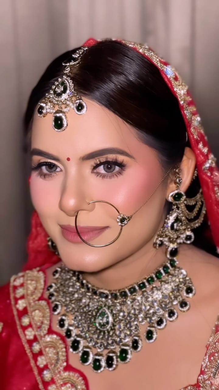 Post 5 by Shalu Singh | Bridal Makeup Artist on Instagram (video)
