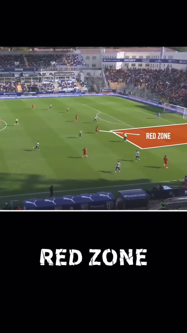 Post 4 by CoachingSoccer 👉🏻⚽️ on Instagram (video)