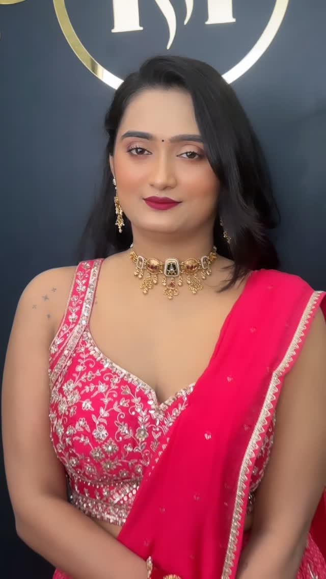 Post 1 by Nidhi Mishra | Makeup Artist | unnao on Instagram (video)