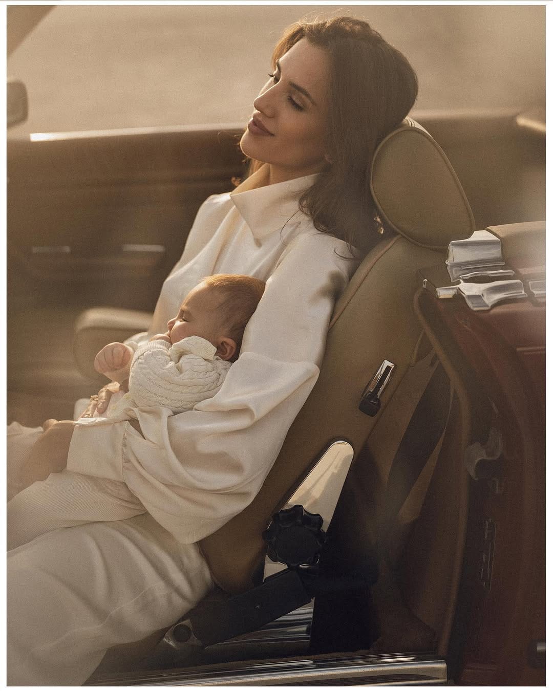 Post 10 by PARIS CANNES PHOTOGRAPHER Tatuna Skriabina on Instagram (carousel)