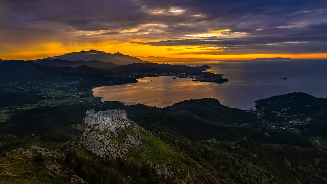 Post 10 by Tommaso Di Donato on Instagram (image)