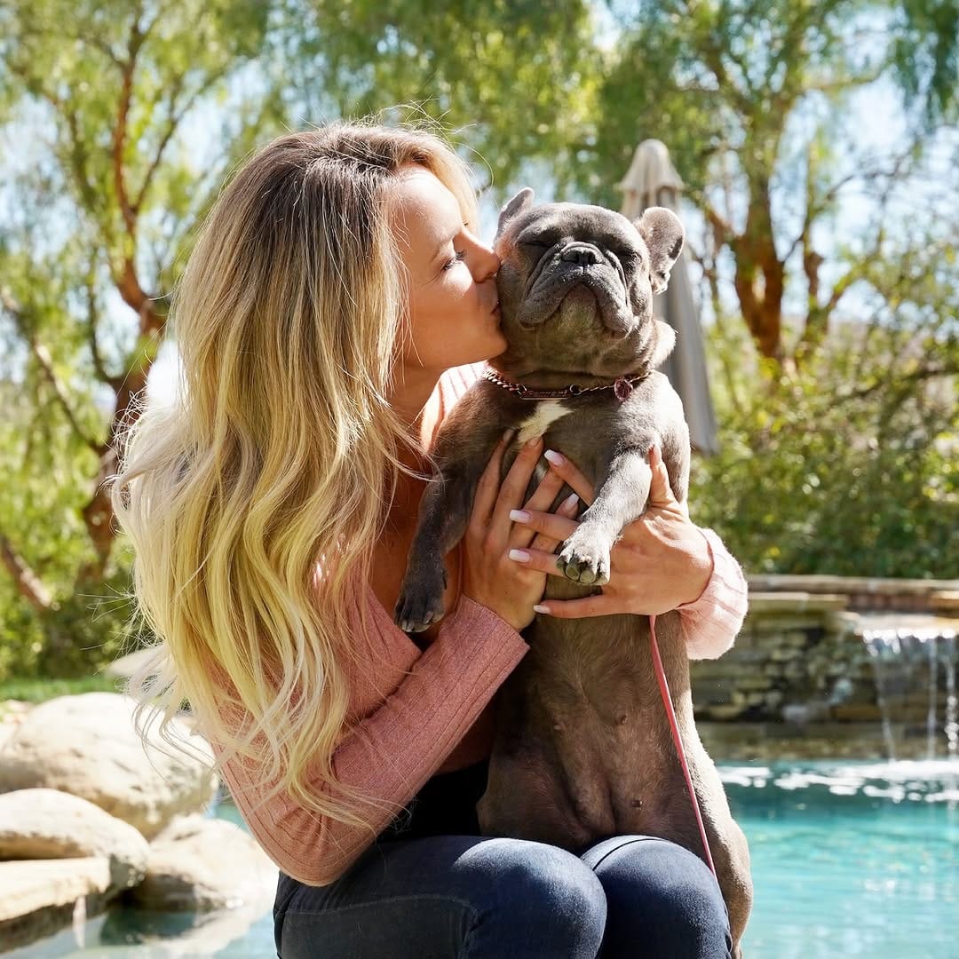 Post 1 by Dog Mom| Life with Frenchies in LA on Instagram (image)
