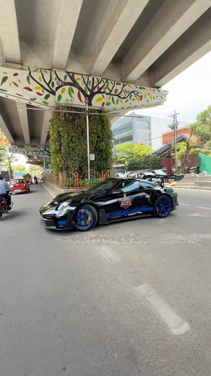 Post 5 by Muzammil on Instagram (video)