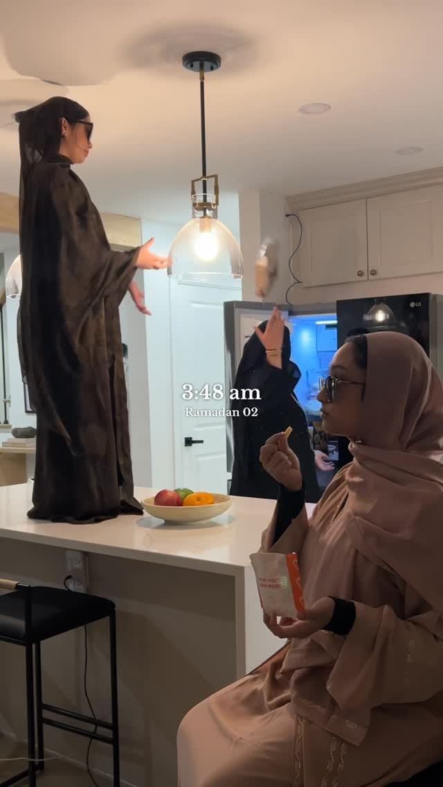 Post 10 by Zayaan New York on Instagram (video)
