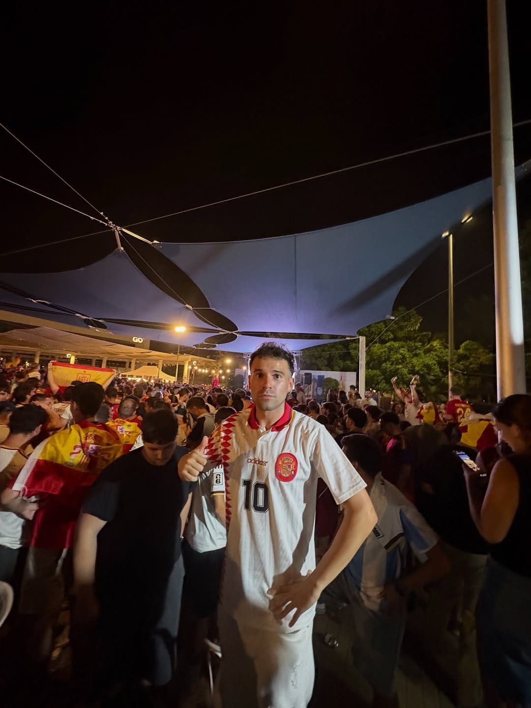 Post 1 by 𝗕𝗼𝗺𝗯𝗲𝗿 - 𝗡𝗶𝗰𝗵𝗼𝗹𝗮𝘀 𝗙𝗼𝗻𝘁𝗮𝗻𝗮 on Instagram (carousel)
