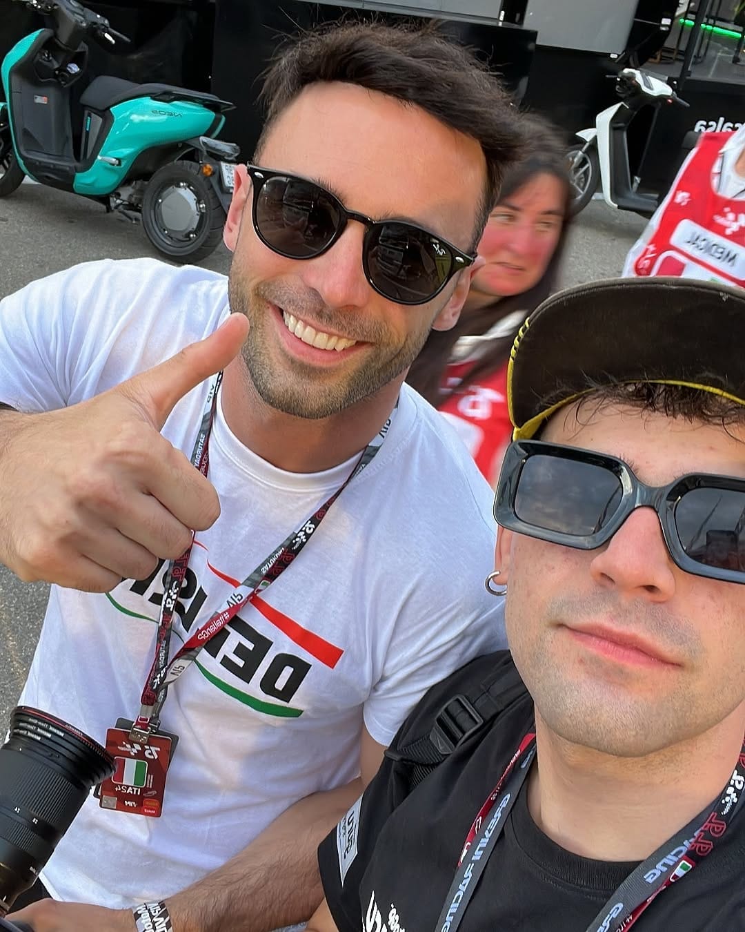 Post 10 by 𝗕𝗼𝗺𝗯𝗲𝗿 - 𝗡𝗶𝗰𝗵𝗼𝗹𝗮𝘀 𝗙𝗼𝗻𝘁𝗮𝗻𝗮 on Instagram (carousel)