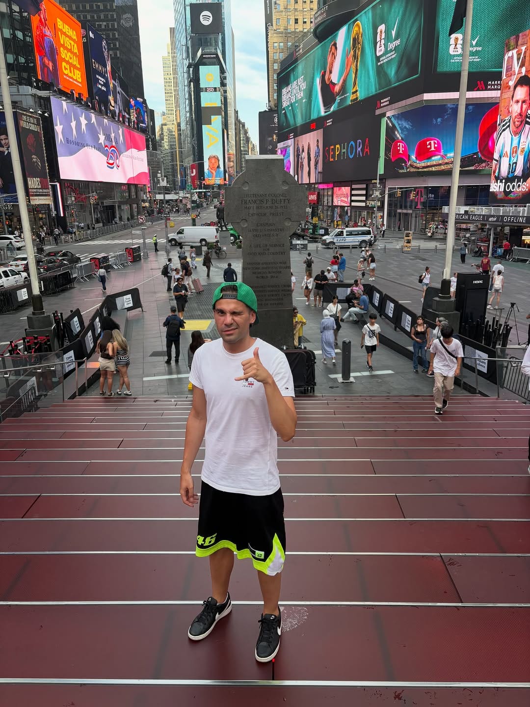 Post 5 by 𝗕𝗼𝗺𝗯𝗲𝗿 - 𝗡𝗶𝗰𝗵𝗼𝗹𝗮𝘀 𝗙𝗼𝗻𝘁𝗮𝗻𝗮 on Instagram (carousel)