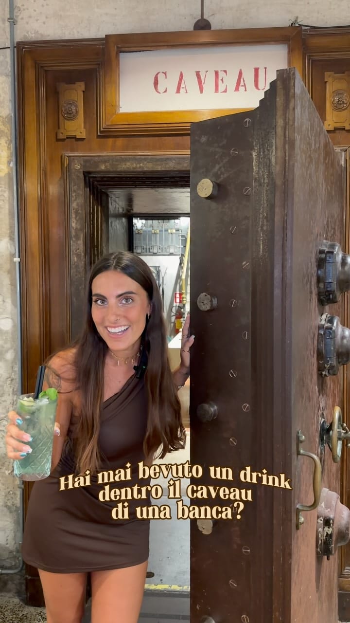 Post 4 by Alina Cappiello on Instagram (video)