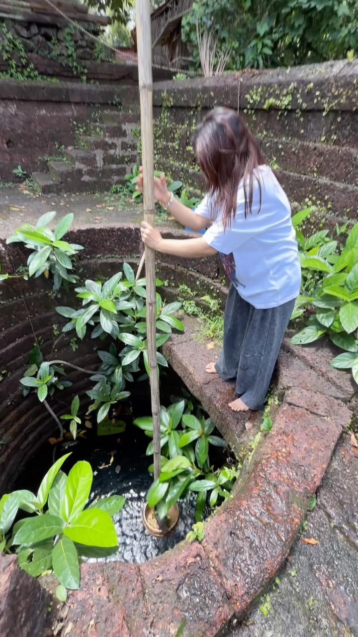 Post 6 by Yashika Arora on Instagram (video)