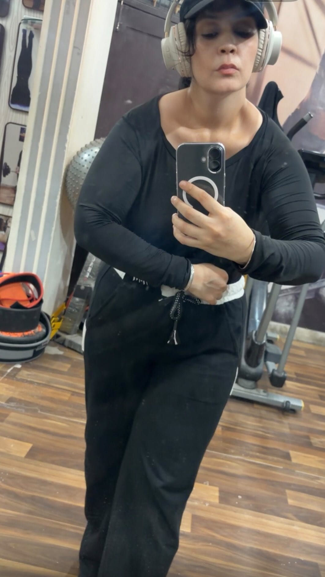 Post 3 by Kiran Dutt Gumber (Fitness Coach) on Instagram (video)