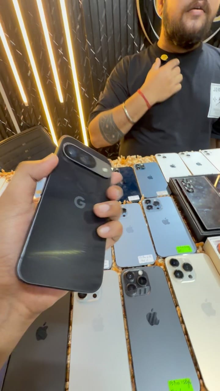 Post 4 by Gadget_club_Delhi on Instagram (video)