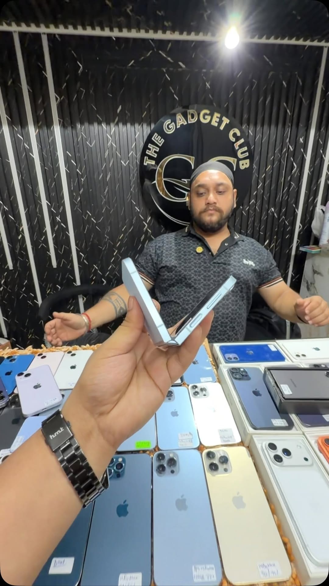 Post 3 by Gadget_club_Delhi on Instagram (video)