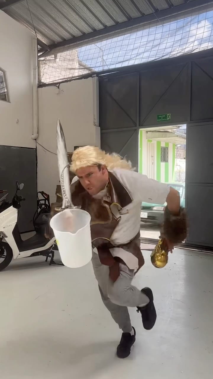 Post 7 by Sergio el Heladero on Instagram (video)