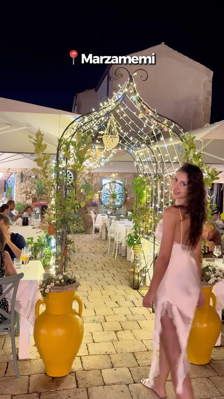 Post 2 by Giulia Neccia on Instagram (video)