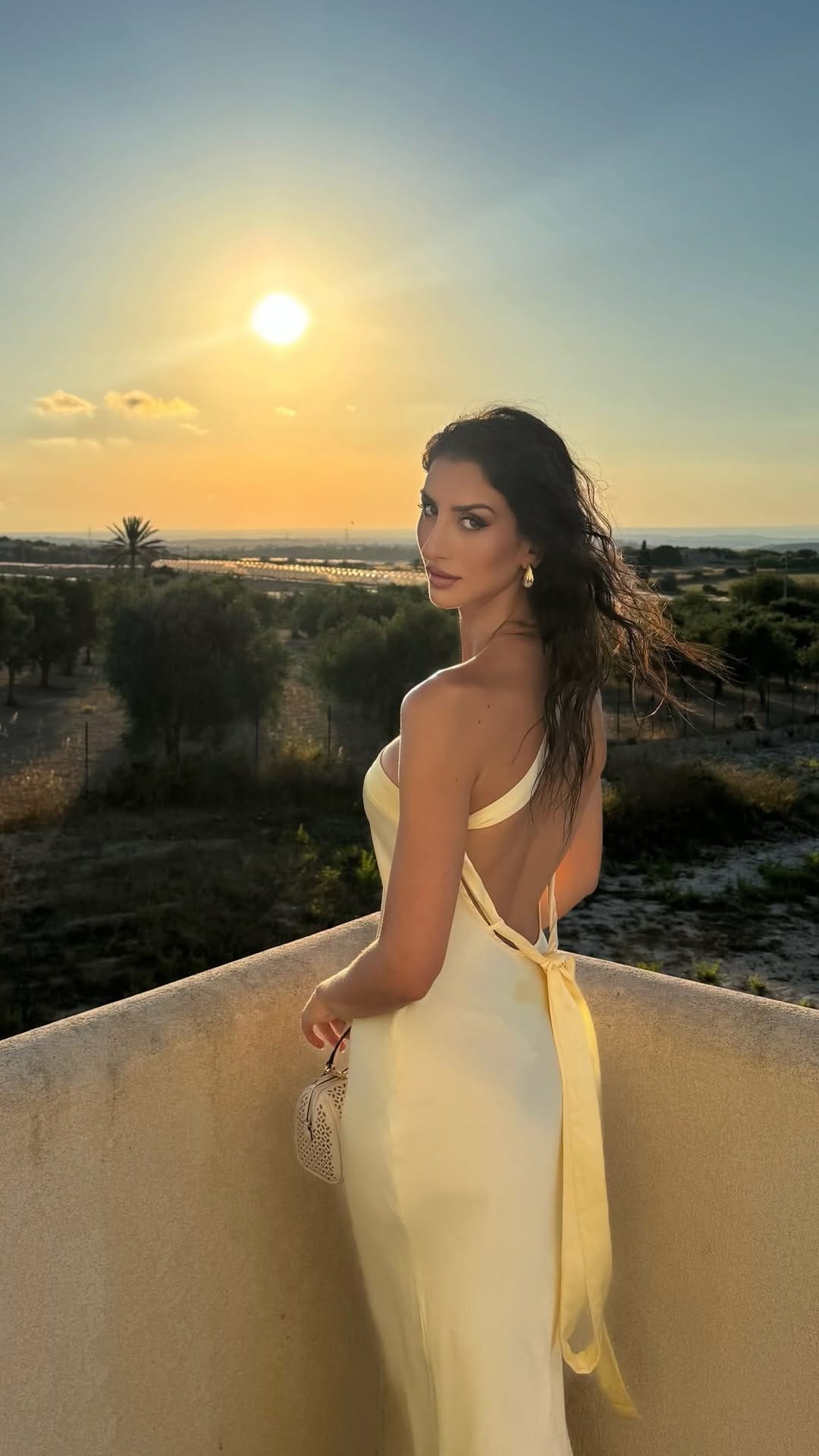Post 3 by Giulia Neccia on Instagram (video)