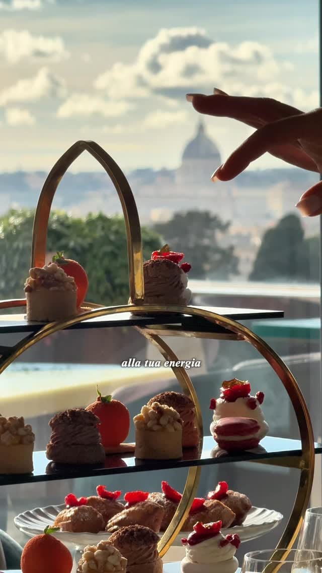 Post 10 by Giulia Neccia on Instagram (video)