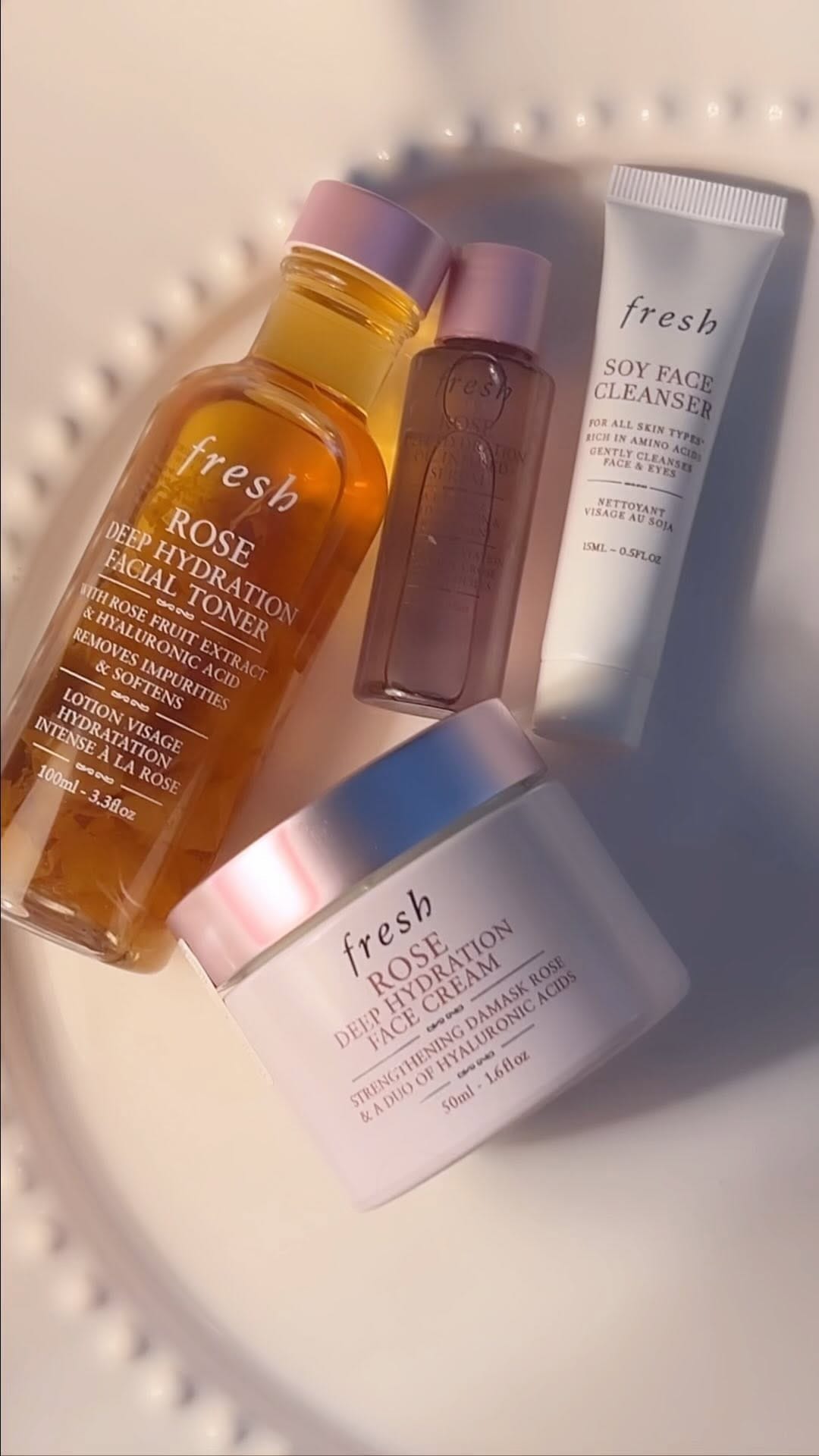 Post 4 by Rachel Parra | Beauty + Skincare + Product Photographer on Instagram (video)