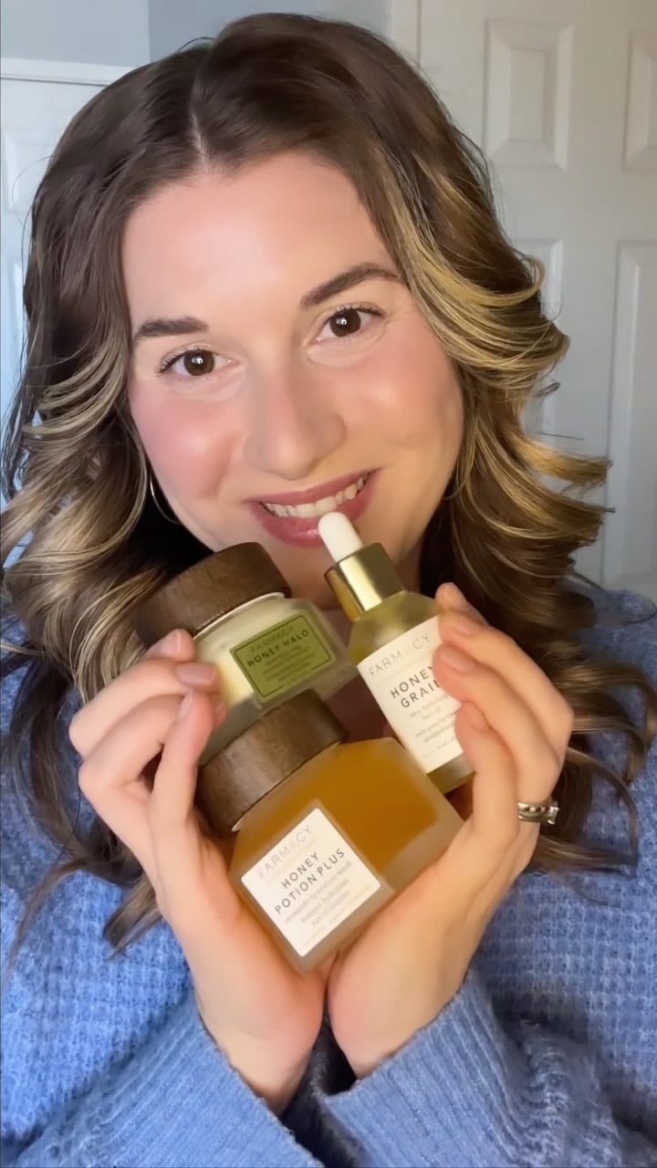 Post 5 by Rachel Parra | Beauty + Skincare + Product Photographer on Instagram (video)