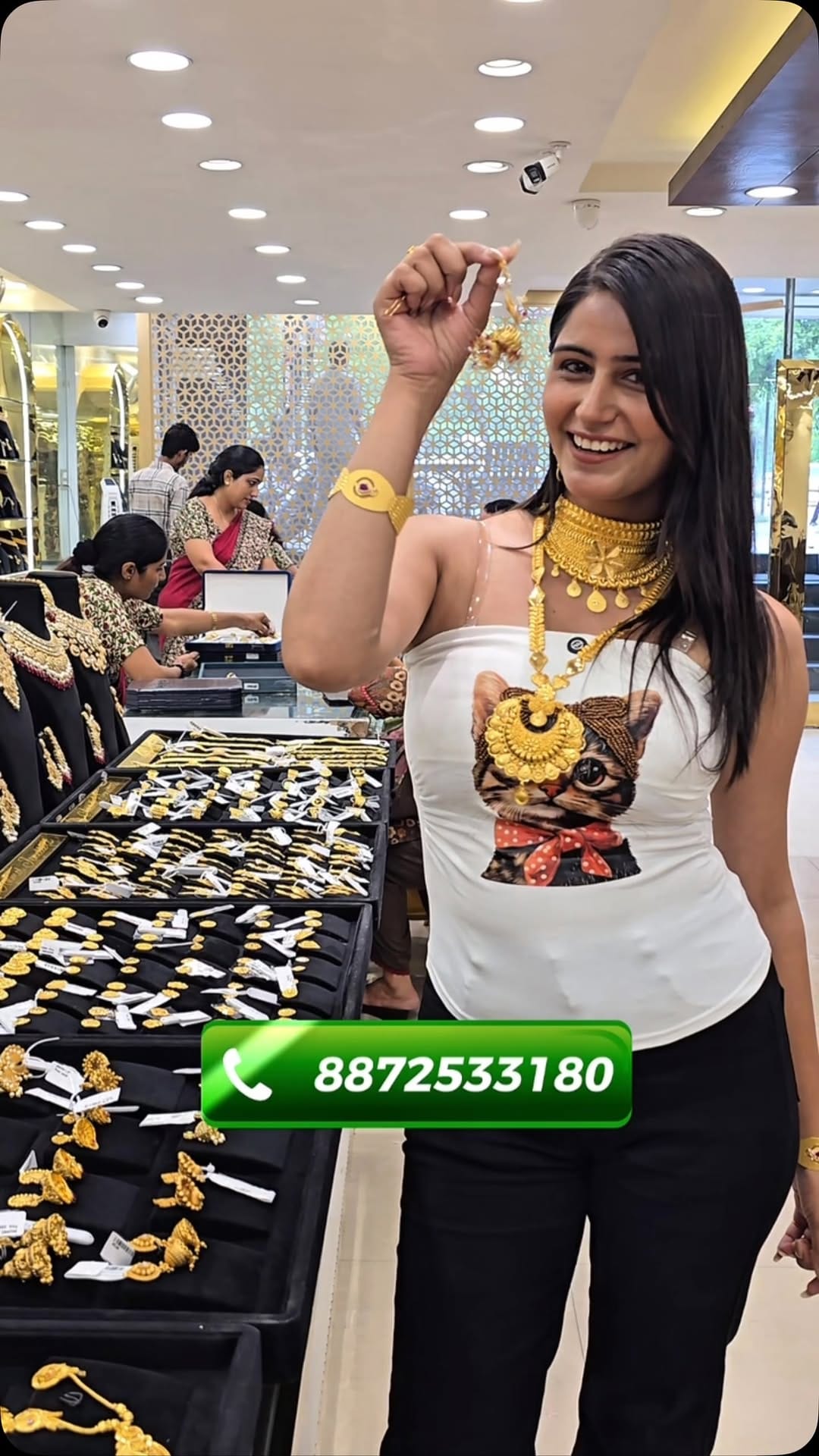 Post 4 by Anmol jewellers on Instagram (video)