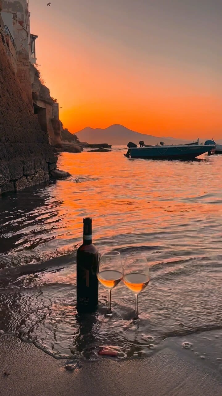 Post 10 by Napoli | Giuliano Guariglia on Instagram (video)