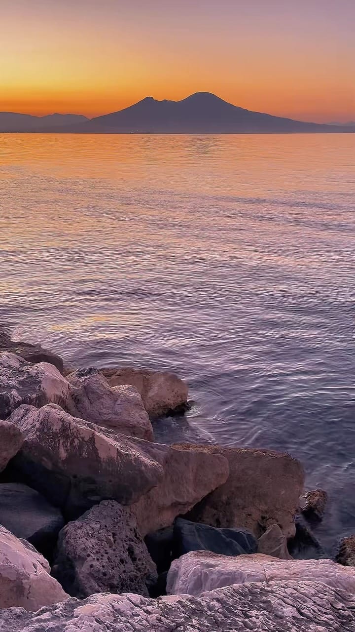 Post 3 by Napoli | Giuliano Guariglia on Instagram (video)
