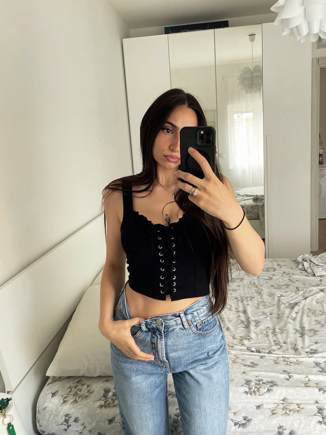 Post 2 by 𝑺𝒂𝒓𝒂 on Instagram (carousel)