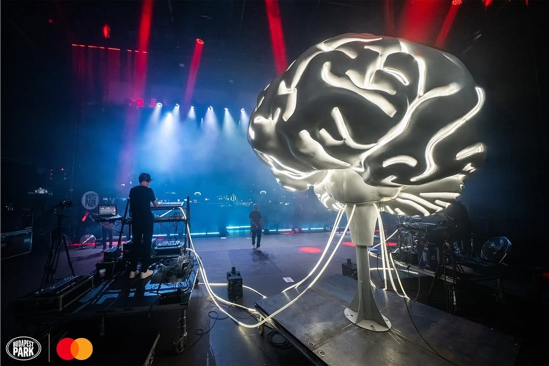 Post 3 by Mastercard Hungary on Instagram (carousel)