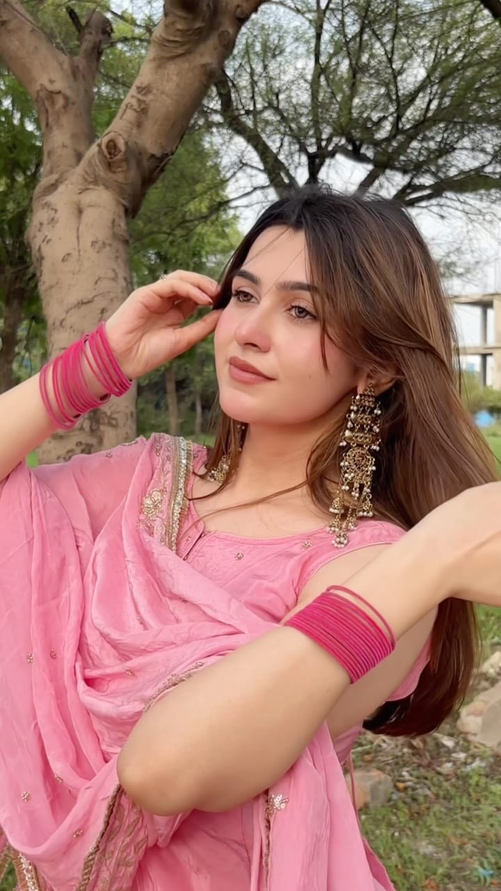 Post 4 by RADHIKA BOUTIQUE | Designer Lehenga | Ethnic Wear | Outfit on Instagram (video)