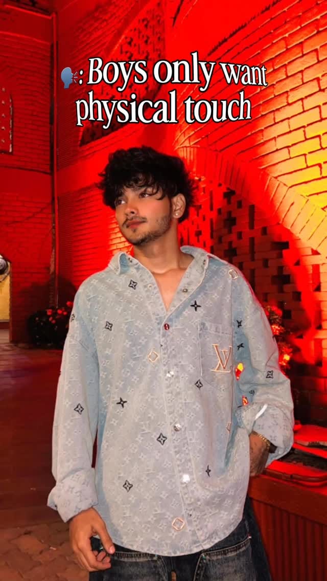 Post 10 by M I L A N ⚡ A H I R E on Instagram (video)