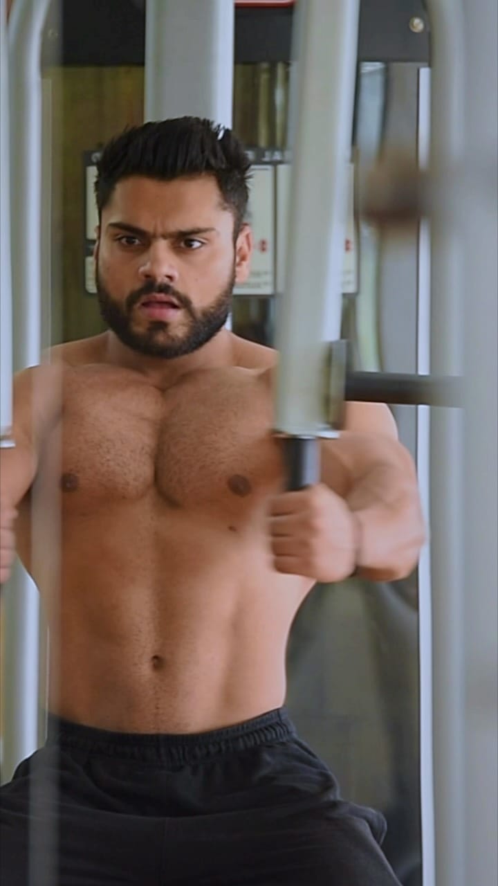 Post 7 by Nitish Wadhera Offical on Instagram (video)