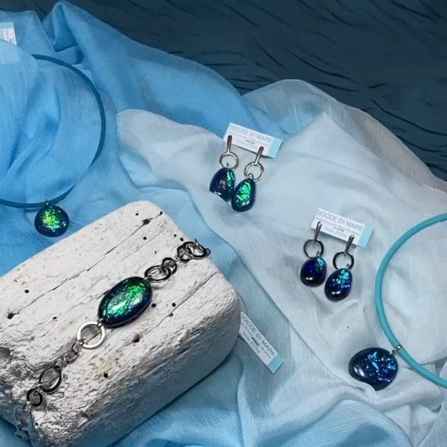 Post 3 by ElbaMyShop on Instagram (video)