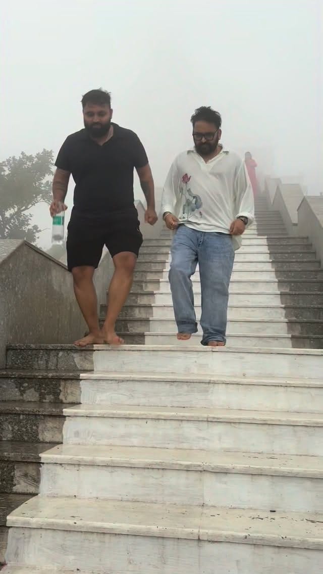Post 6 by Aman Saxena on Instagram (video)