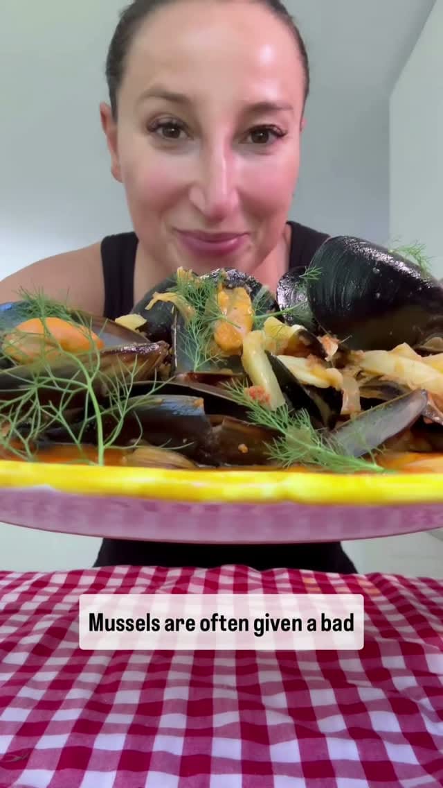 Post 7 by Anna Simon on Instagram (video)