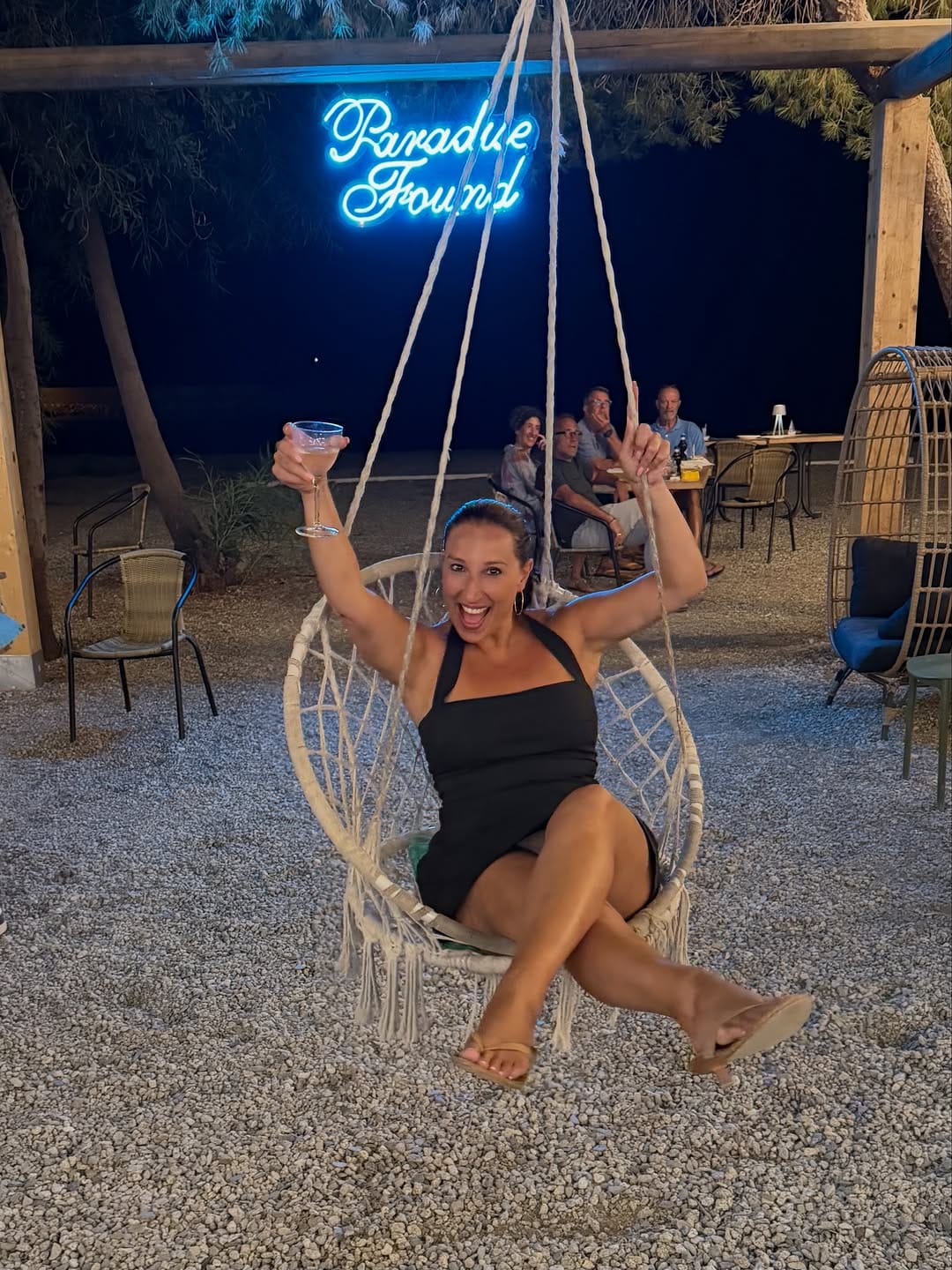 Post 2 by Anna Simon on Instagram (carousel)