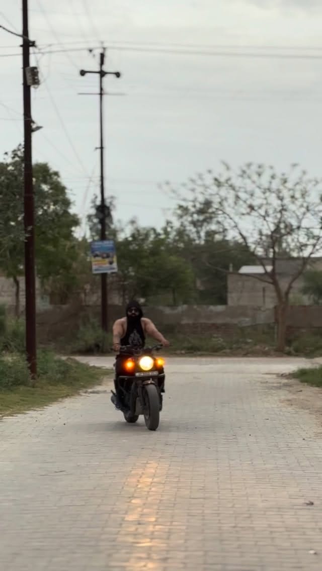 Post 7 by Aditya Sharma on Instagram (video)