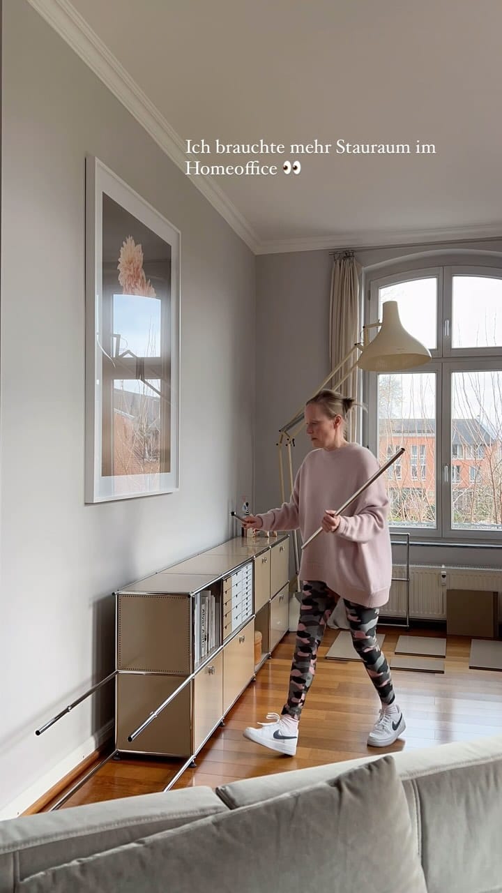 Post 9 by Nina on Instagram (video)