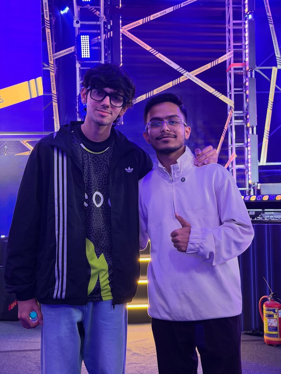 Post 8 by 𝗦𝘂𝗺𝗮𝗻𝘁𝗮 𝗟𝗮𝗵𝗶𝗿𝗶 on Instagram (carousel)