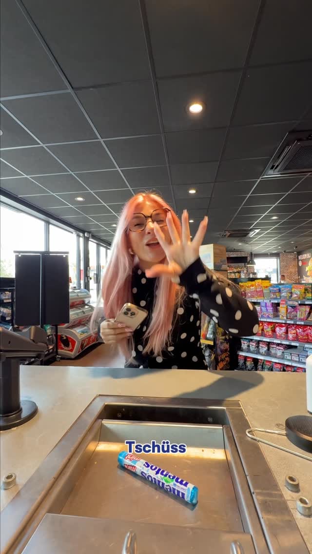 Post 5 by MentosNL on Instagram (video)