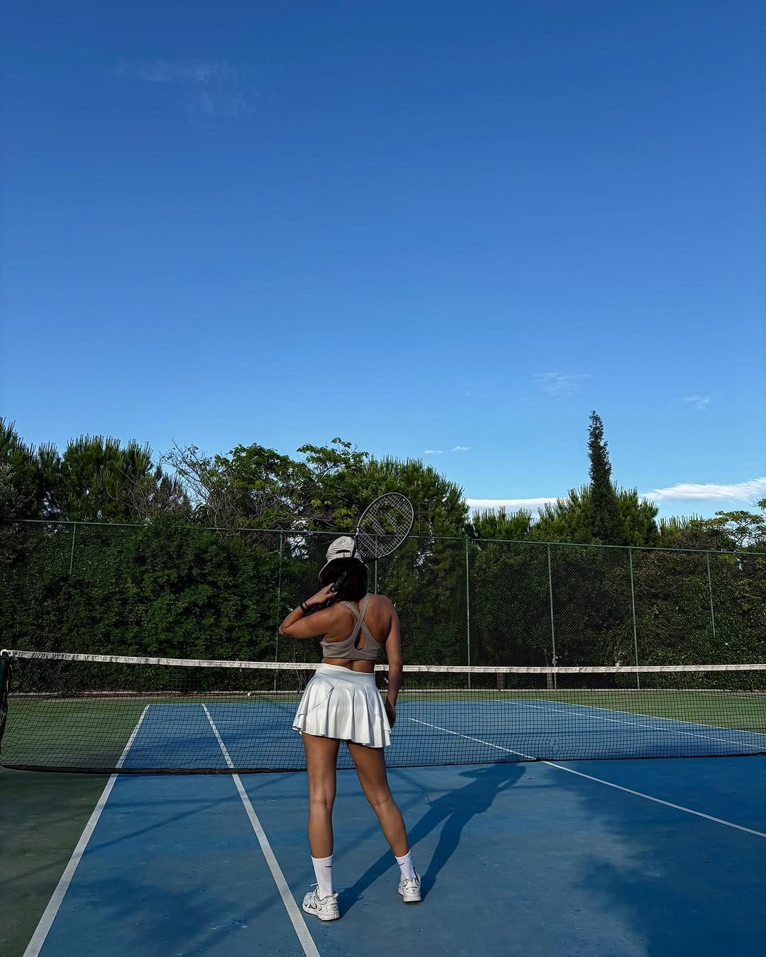 Post 10 by Zeynep Tokgözlü on Instagram (image)