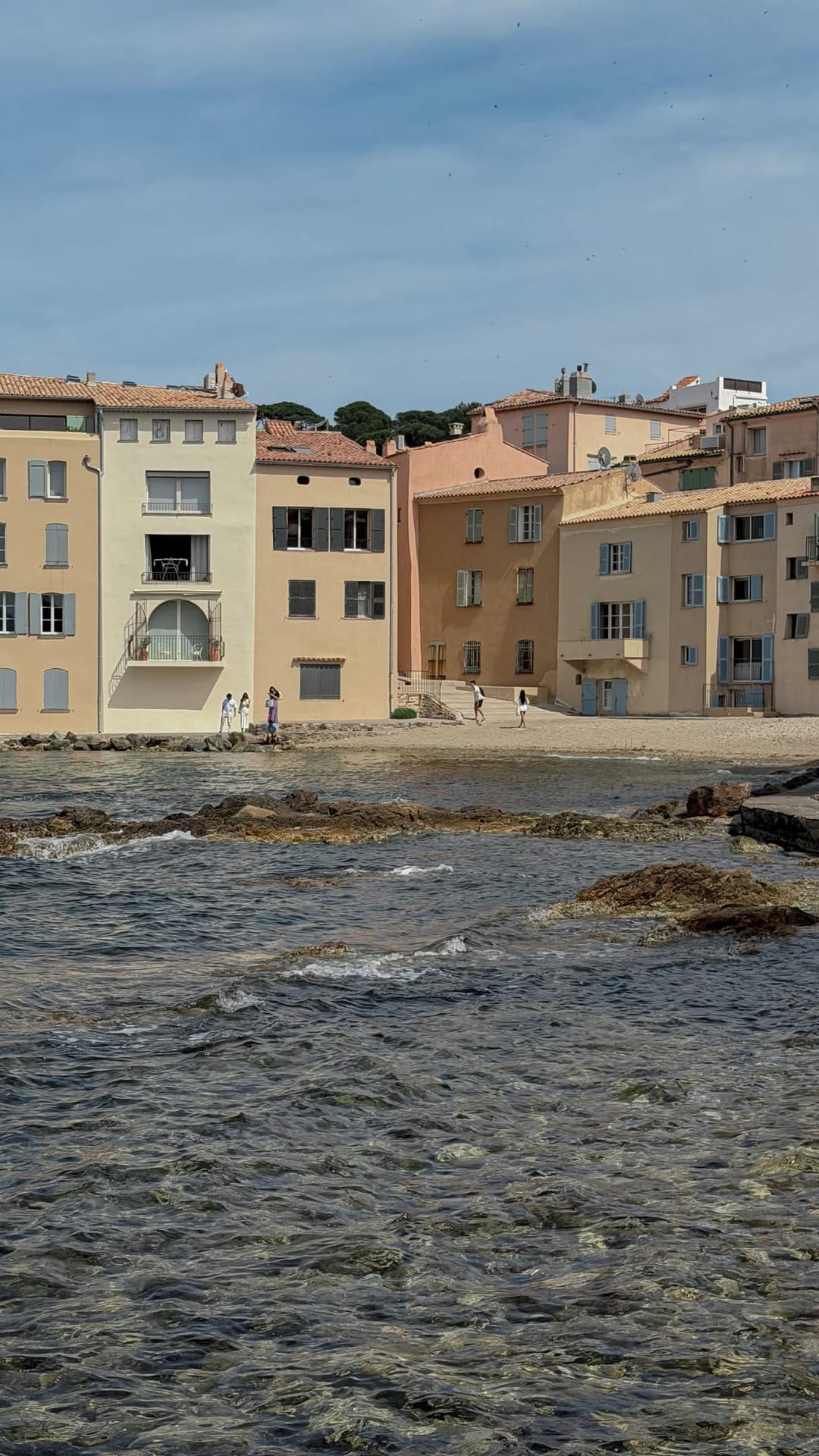 Post 7 by Emma De Martino | Torino, Salerno on Instagram (video)