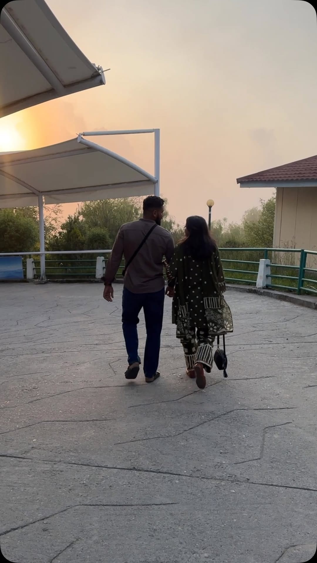 Post 3 by Priya baisla on Instagram (video)