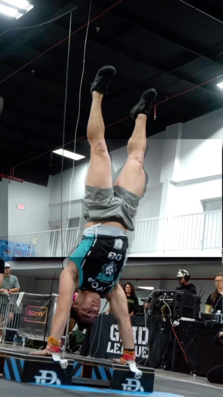 Post 4 by Eric Cardona on Instagram (video)