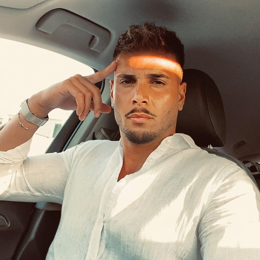 Post 2 by 𝑫𝑨𝑹𝑰𝑶 𝑺𝑪𝑨𝑹𝑷𝑬𝑳𝑳𝑶 • on Instagram (image)