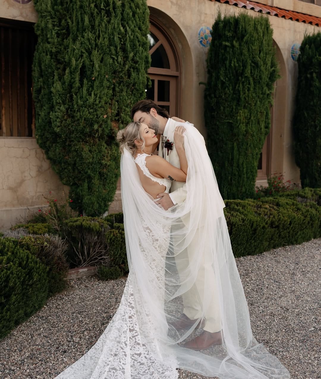 Post 7 by Carmela Joy | INTERNATIONAL WEDDING PHOTOGRAPHER on Instagram (carousel)
