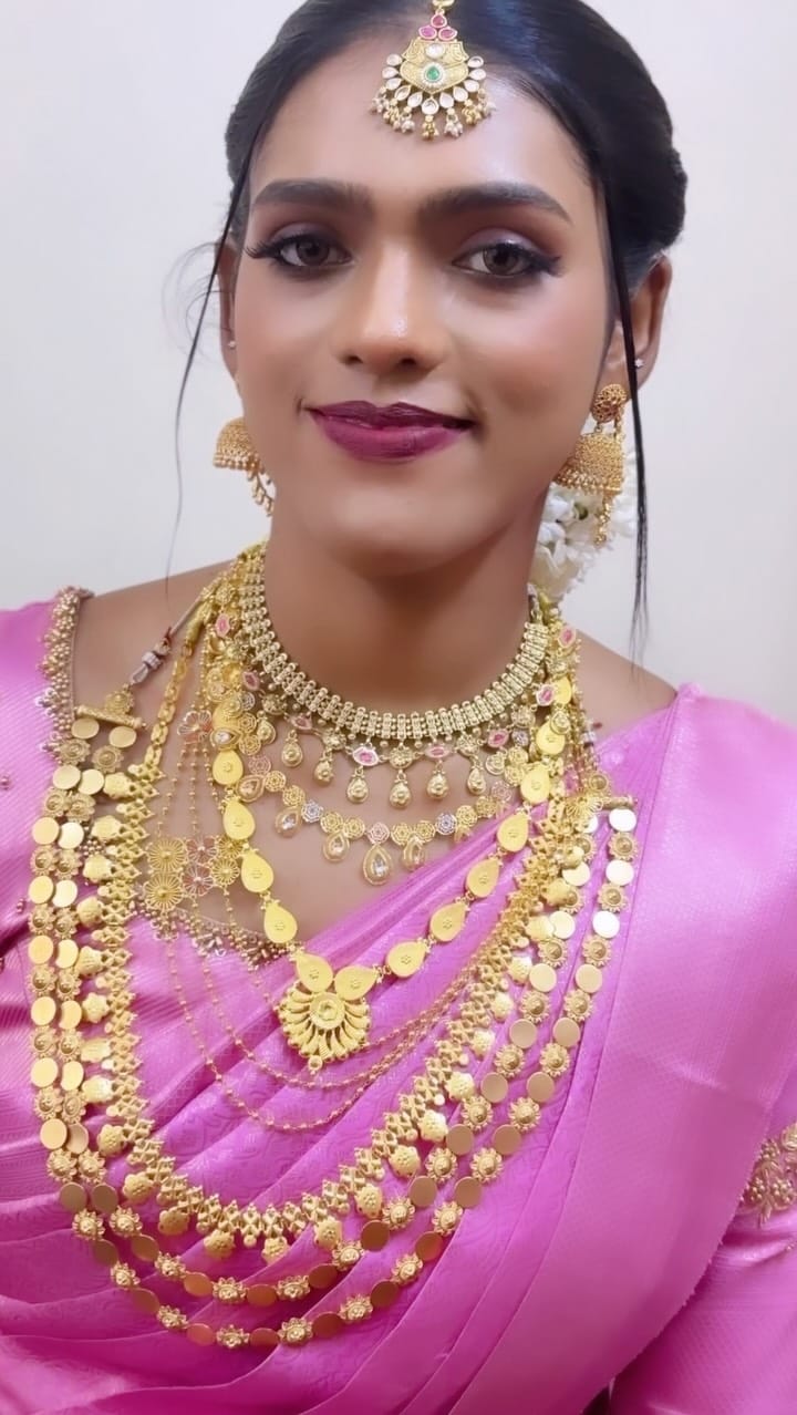 Post 2 by Rental Jewellery kochi on Instagram (video)