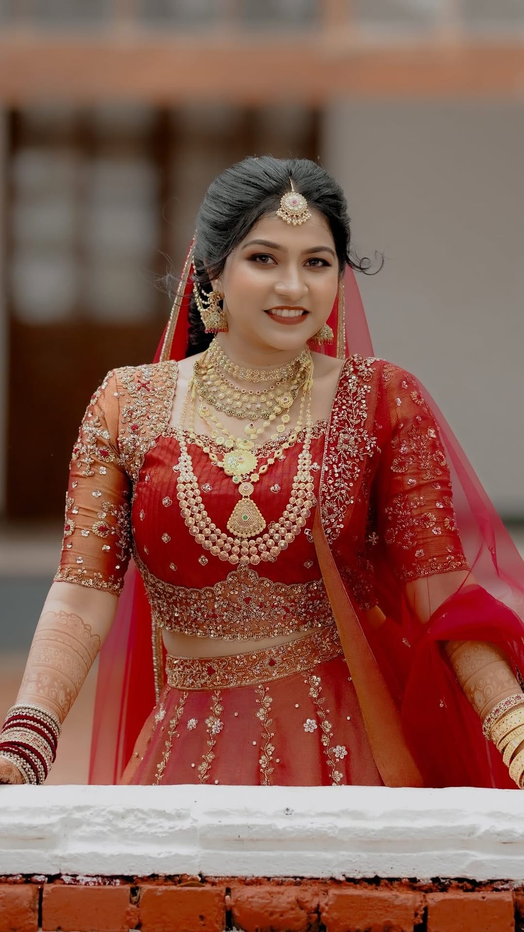 Post 1 by Rental Jewellery kochi on Instagram (video)